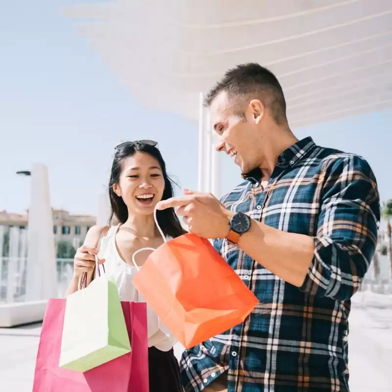Looking for the Best Shopping Tours on the Gold Coast? Choose Aussie Kiwi Day Tours