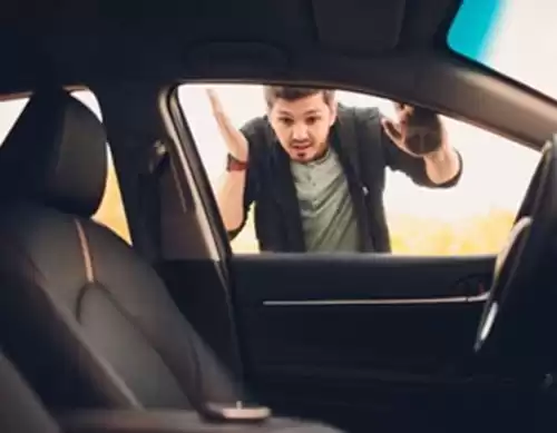 Reliable 24-Hour Locksmith Services in Tampa, FL by Locksmith and Door