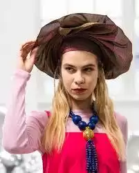 Angelina Swann Unveils Chic Autogele Creations for Effortless Glamour