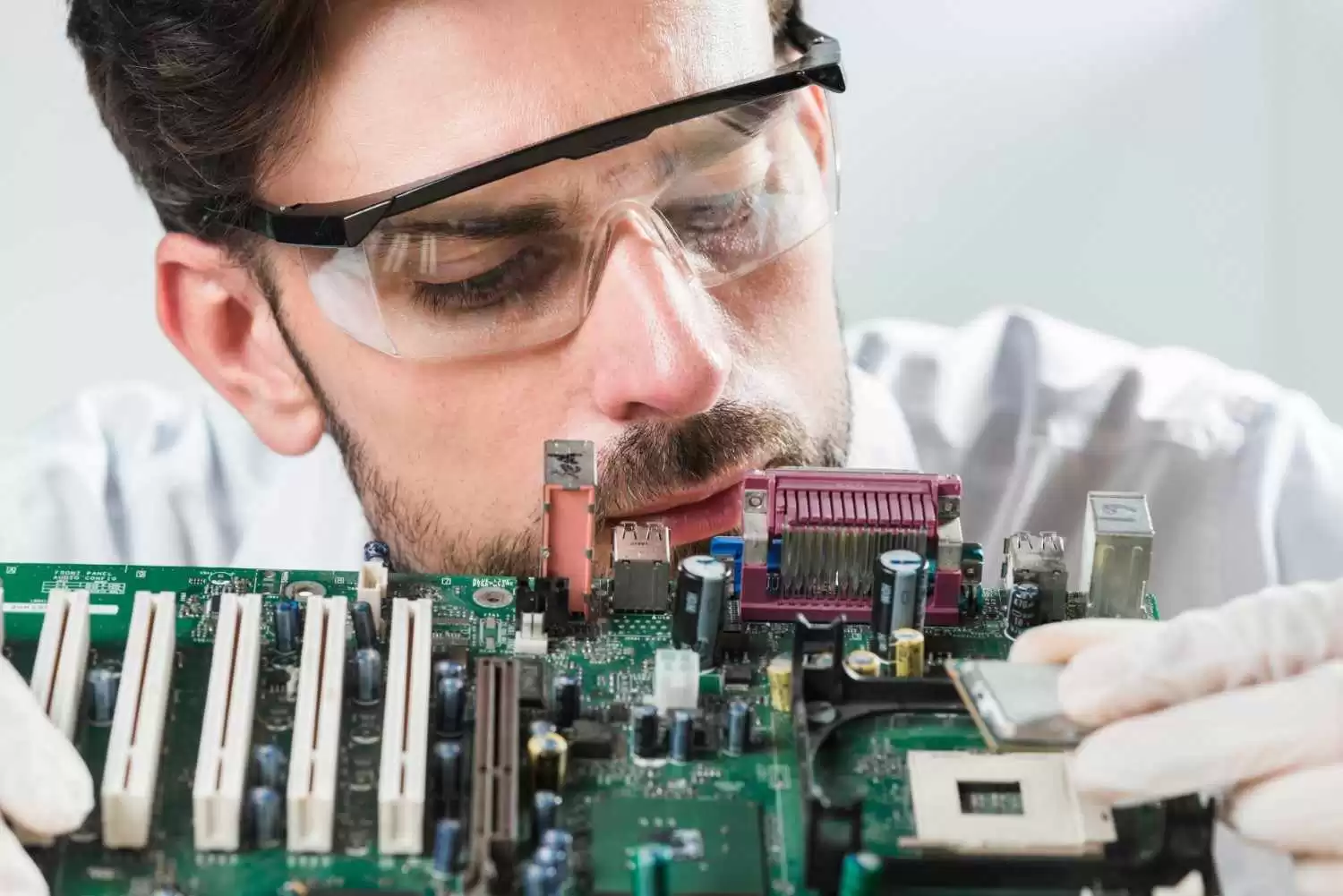 Top PCB Assembly Service in Ahmedabad – Quick & Reliable