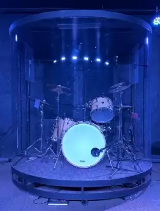 Manage Stage Volume with a Drums Enclosure