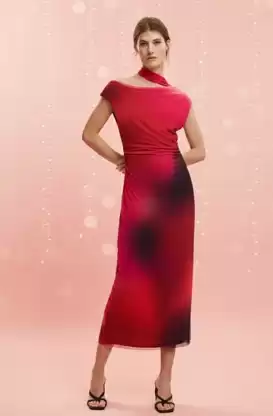 Shop Women's Fitted Dresses for a Unique Valentine’s Day Style!