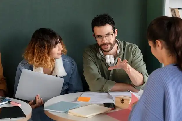 Learn Professional Communication with English Speaking Course in Delhi