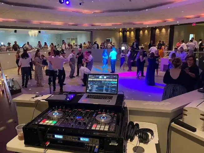 Memorable Wedding Entertainment Across Chicago
