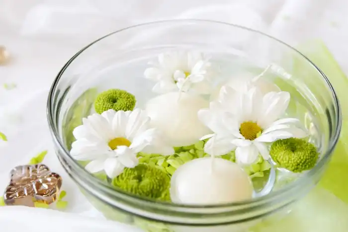 Floating Tea Light Candles