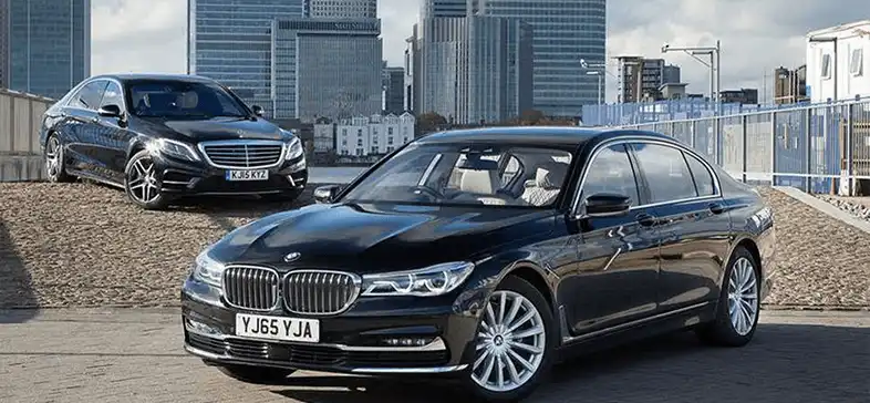 Experience Luxurious Chauffeur Service in Melbourne 