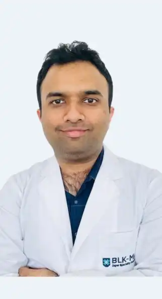 TOP Interventional Radiologist in Delhi NCR - Dr. Akash Bansal - Scarless Procedures 