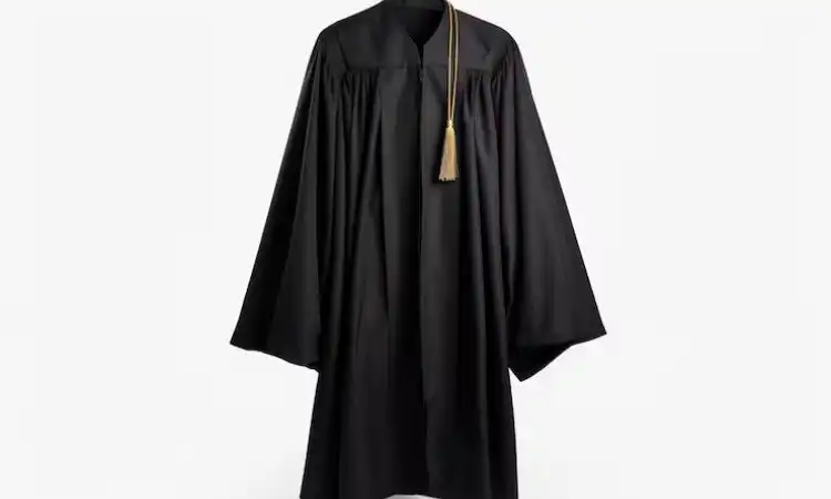 Doctoral Hood vs Master's Hood: Key Differences in Size, Colors, and Meaning