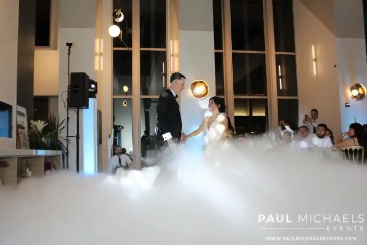 Modern Wedding Music With a Stylish Chicago Feel
