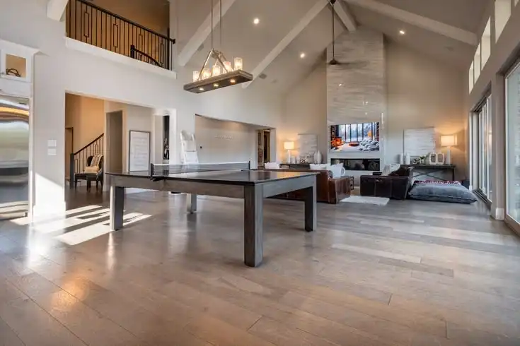 Looking for the Best Hardwood Flooring in Dallas? Call Now!