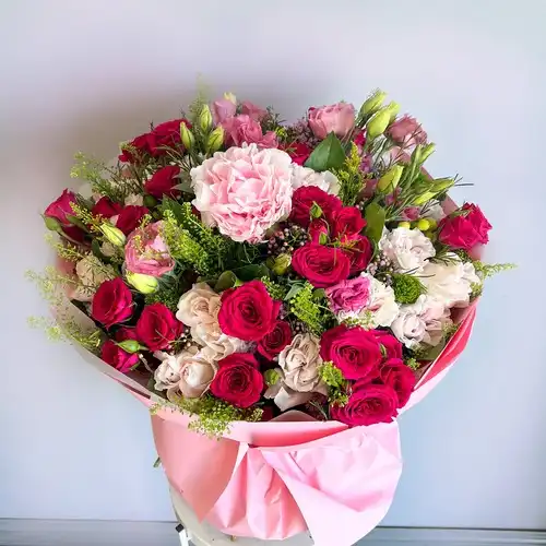 Buy Pink Flowers Bouquet for Federal Holidays and Special Occasions