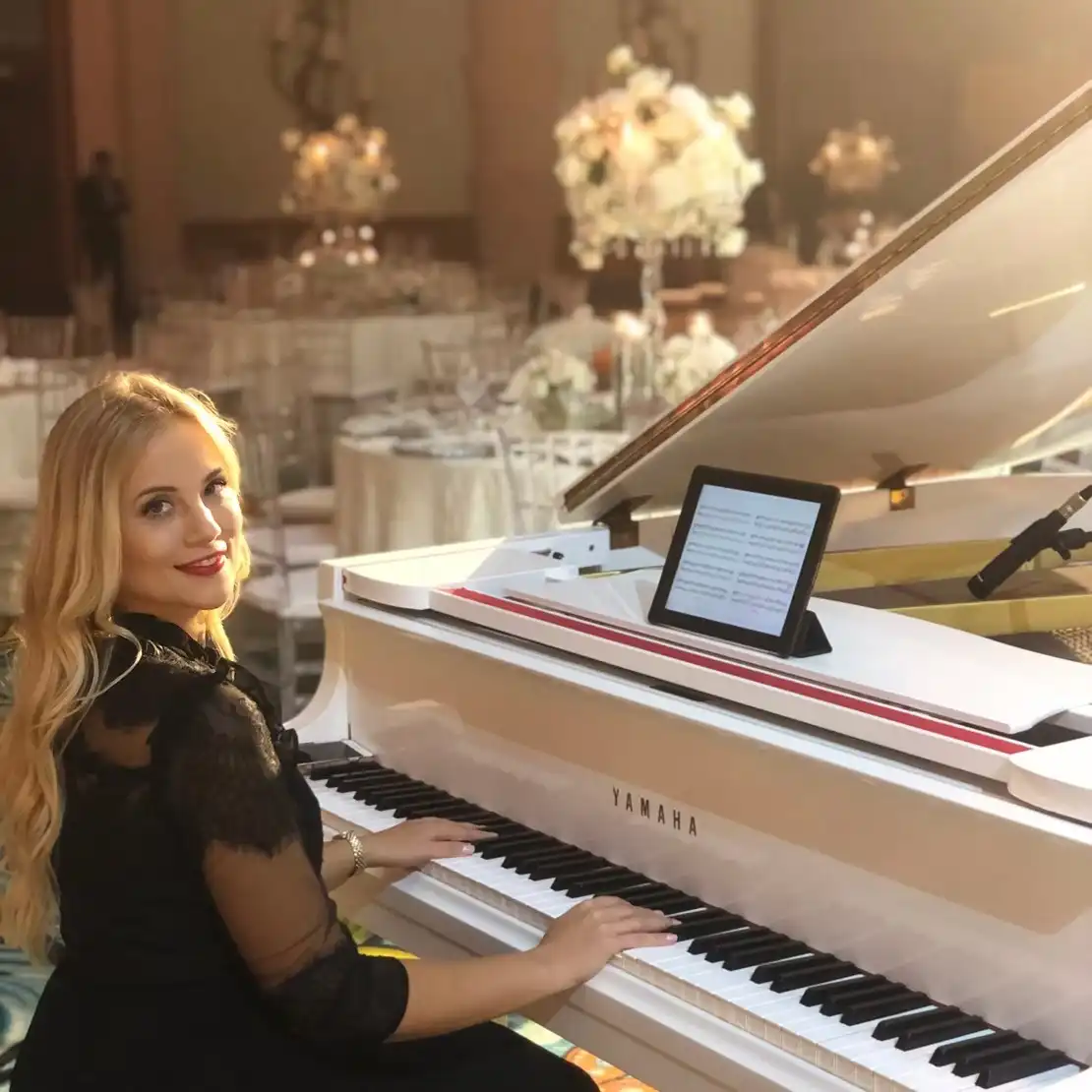 Create Magical Moments with the Best Wedding Pianist